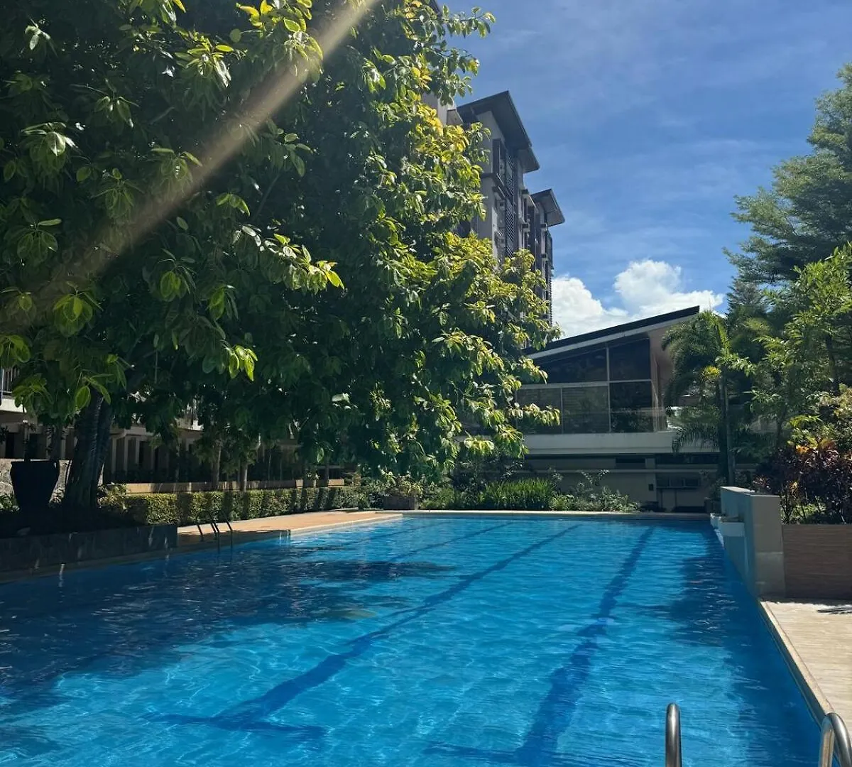 Spacious Fully-Furnished 2 Bedroom & 2 Bath In Davao City Near Sm Ecoland & Dgt 0*,  필리핀